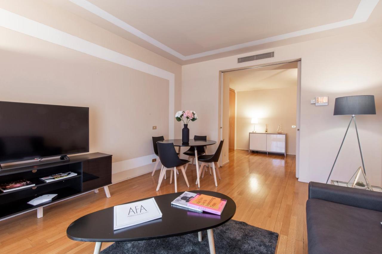 Milan Duomo Suites Экстерьер фото