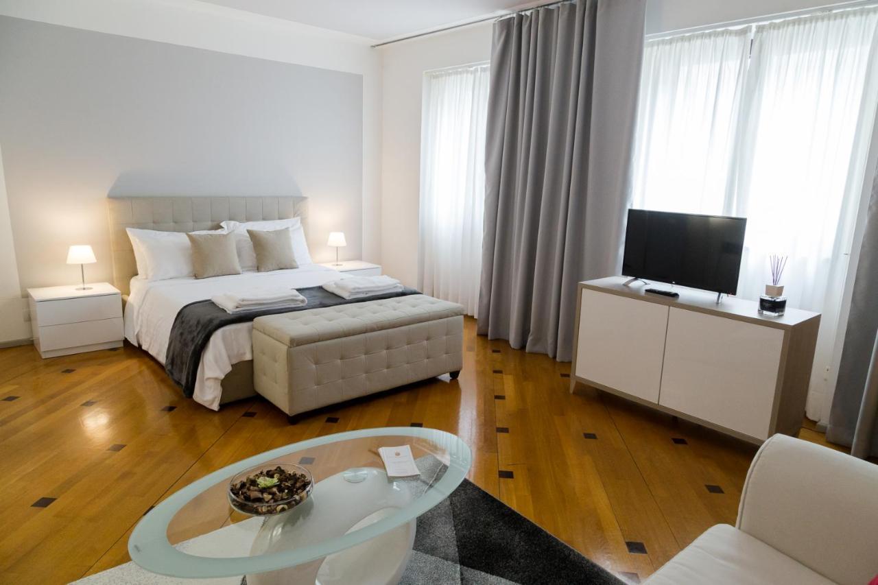 Milan Duomo Suites Экстерьер фото