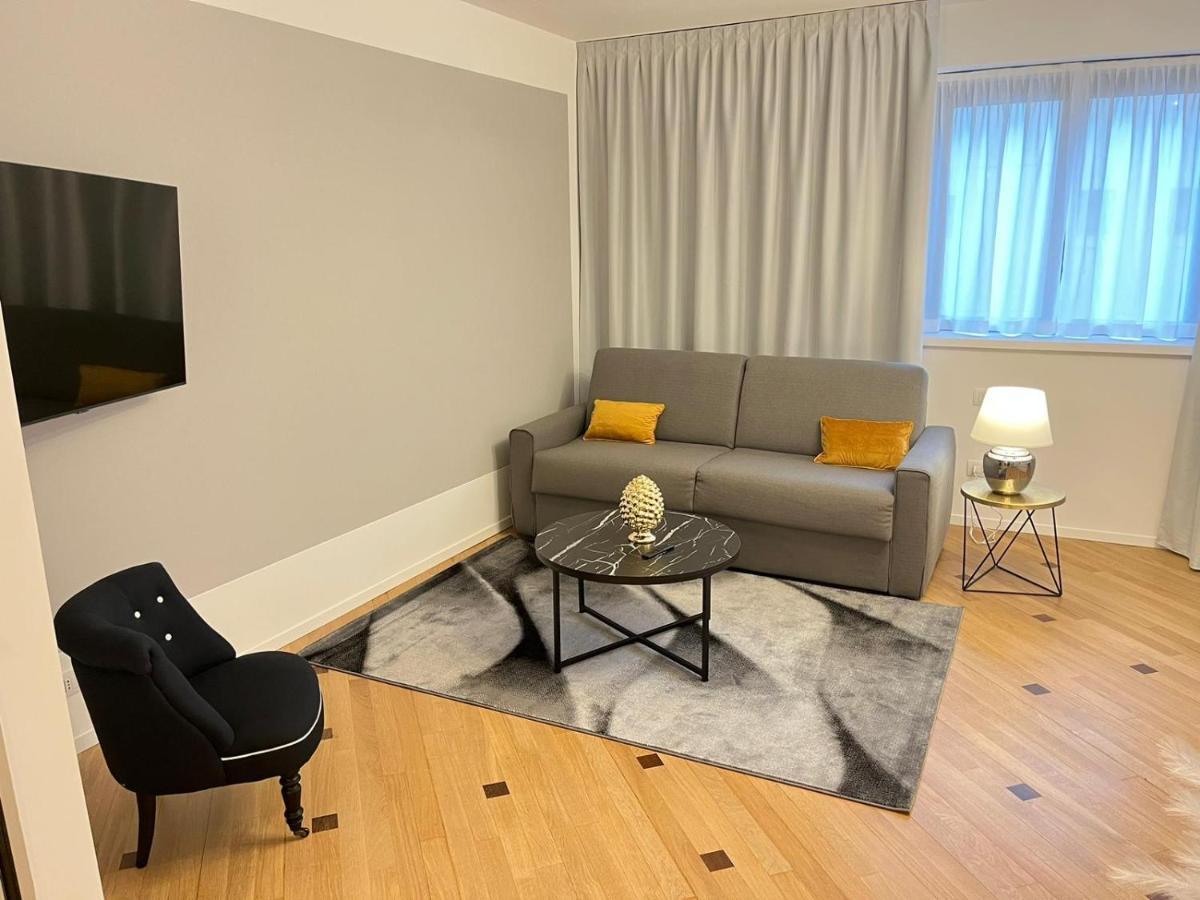 Milan Duomo Suites Экстерьер фото