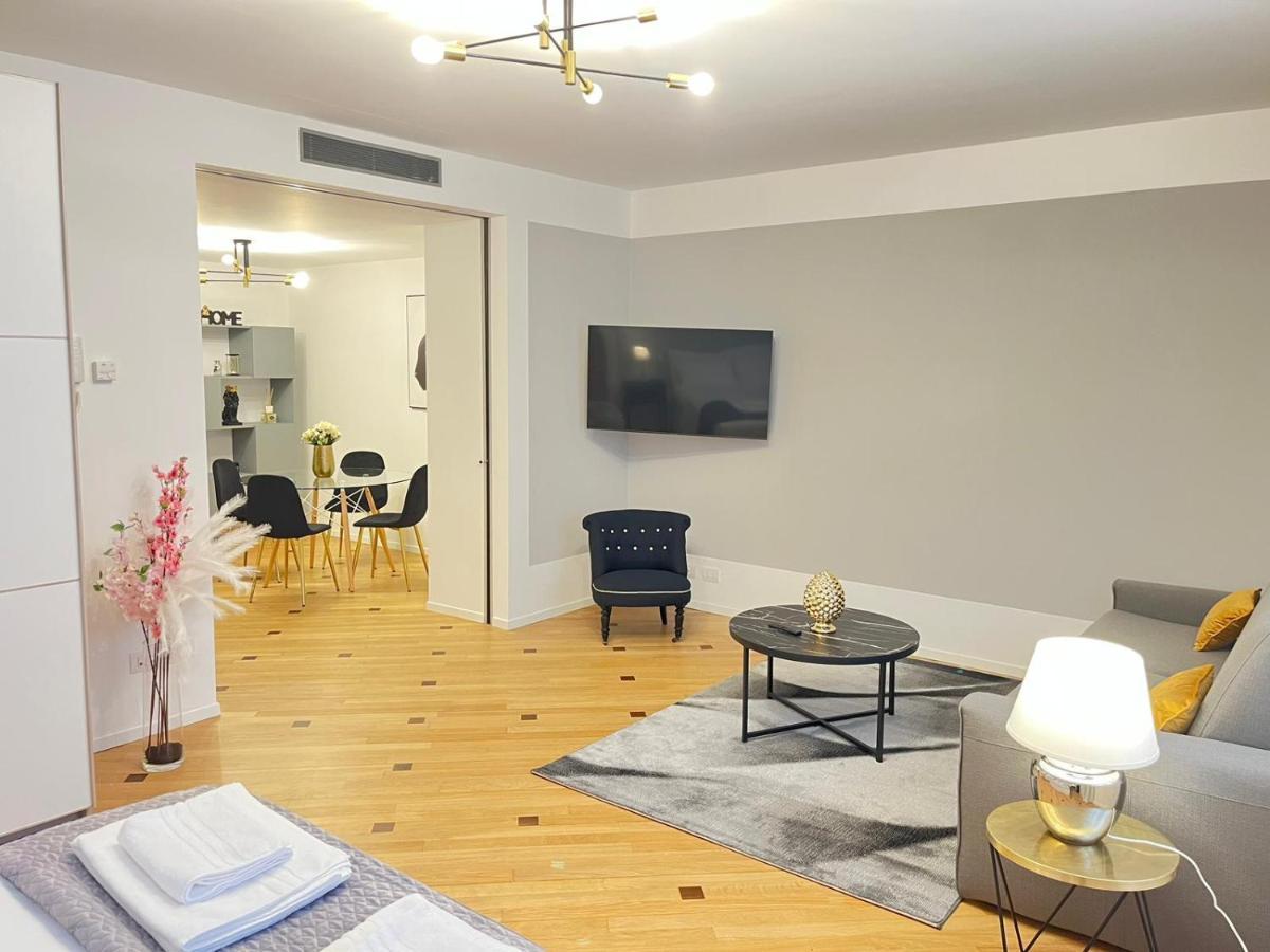 Milan Duomo Suites Экстерьер фото