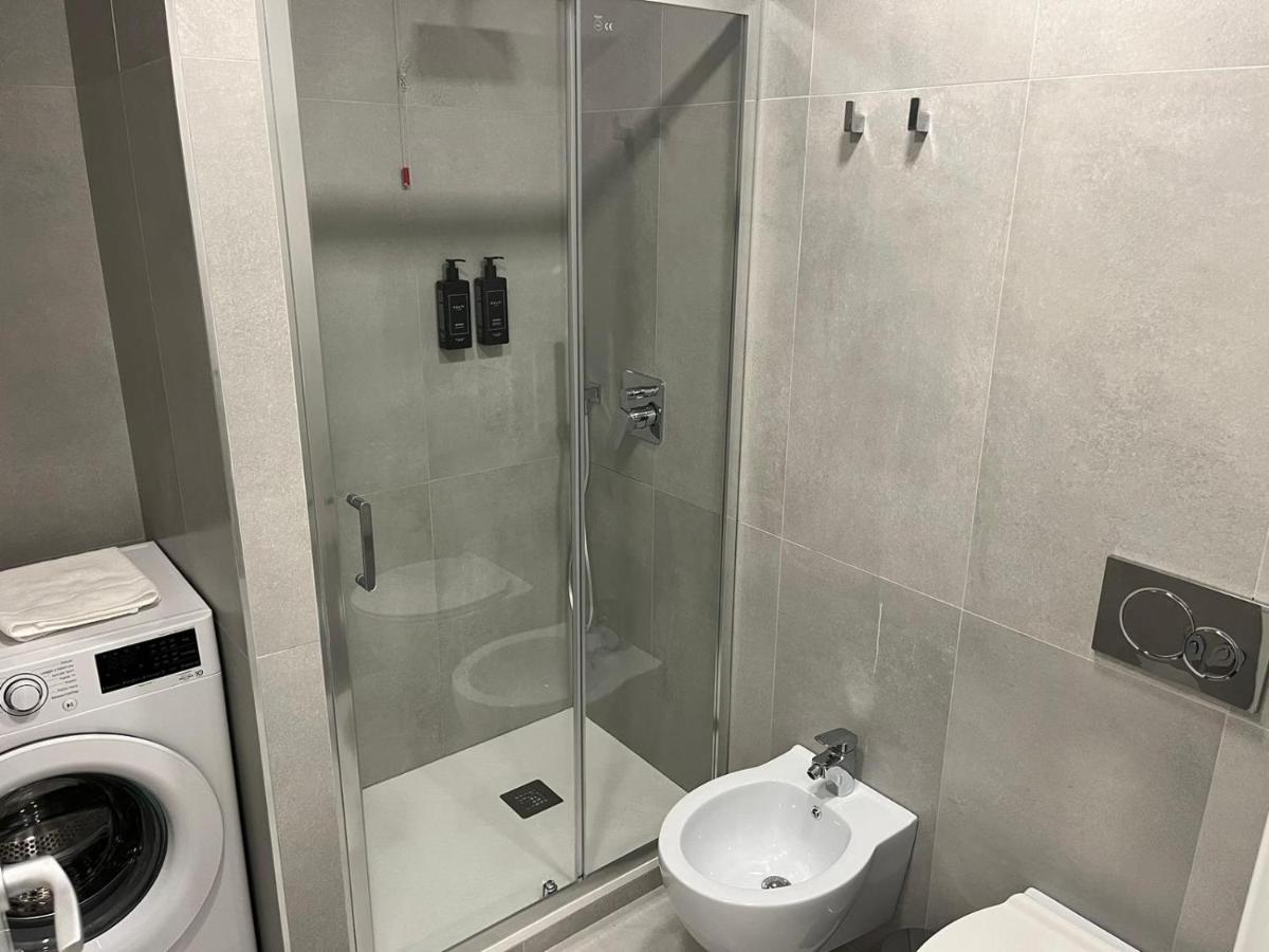 Milan Duomo Suites Экстерьер фото