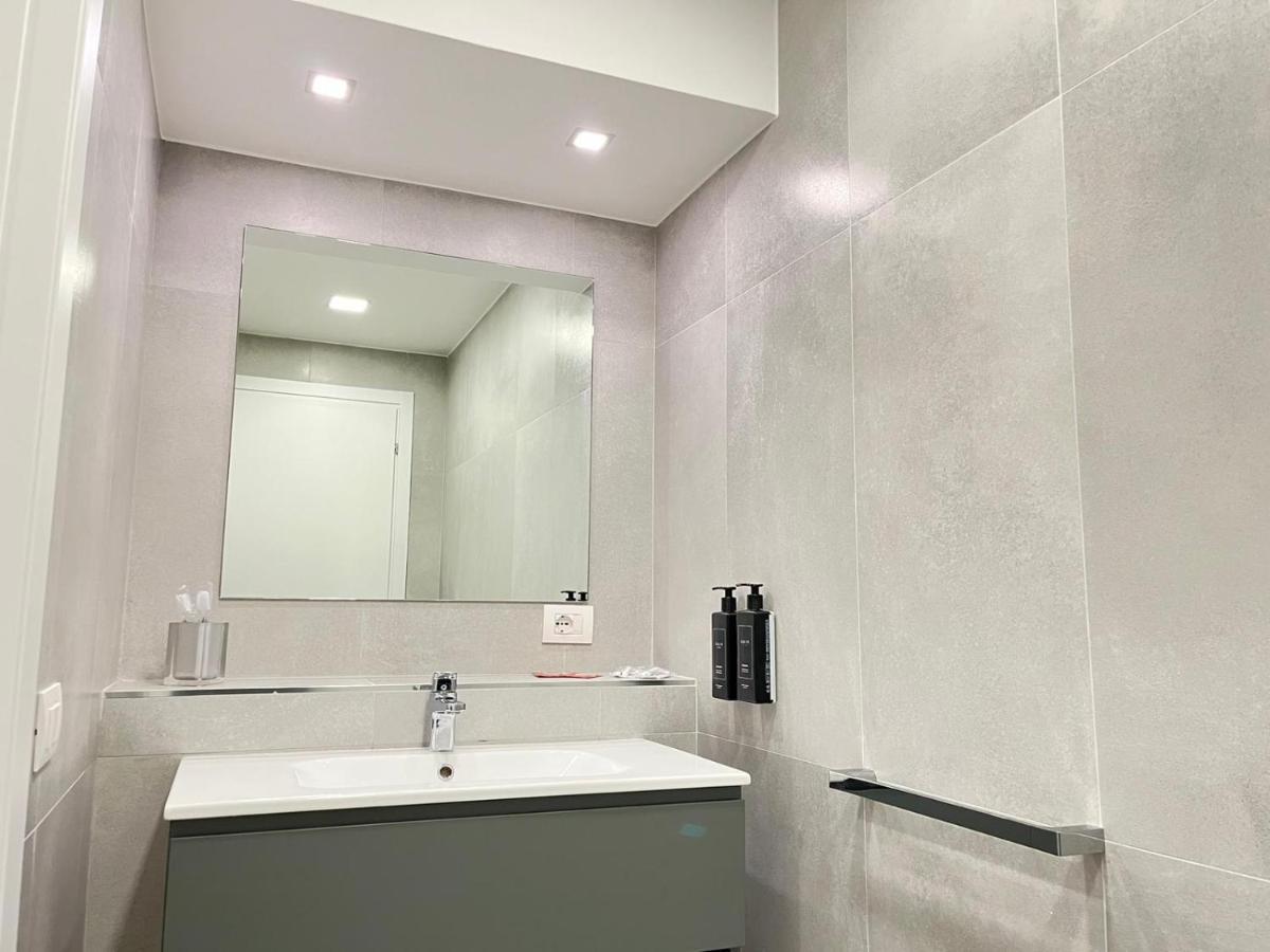 Milan Duomo Suites Экстерьер фото