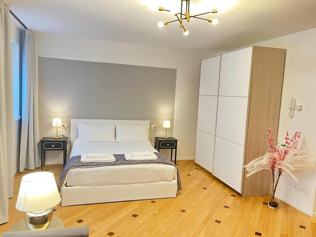Milan Duomo Suites Экстерьер фото