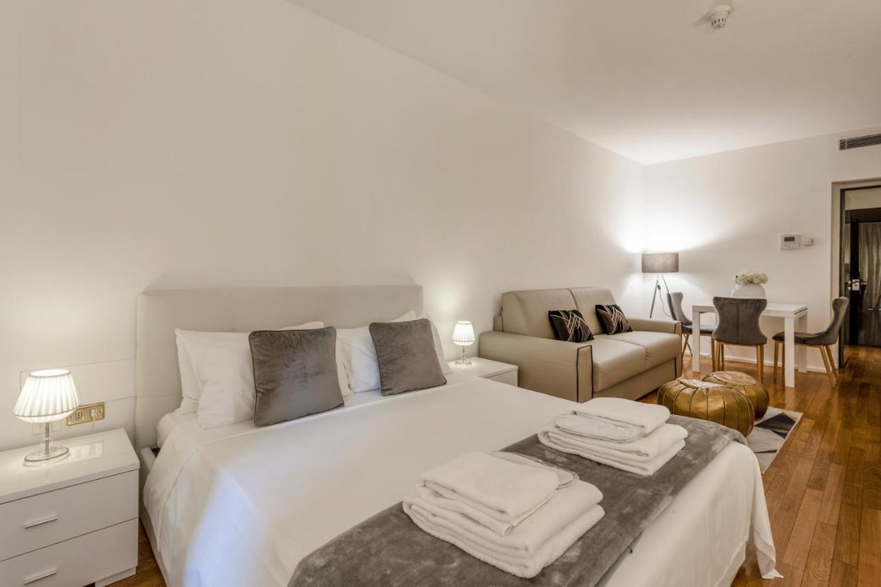 Milan Duomo Suites Экстерьер фото